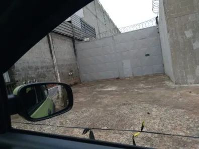 Galpão / Depósito / Armazém à venda, 540m² no Rio Abaixo, Itaquaquecetuba