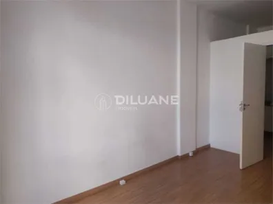 Kitnet com 1 Quarto à venda, 34m² no Centro, Niterói