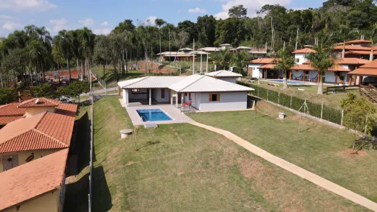 Fazenda / Sítio / Chácara com 4 Quartos à venda, 220m² no Campo Verde, Ibiúna