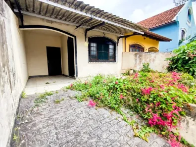 Casa com 2 Quartos à venda, 100m² no Balneário Arpoador, Peruíbe
