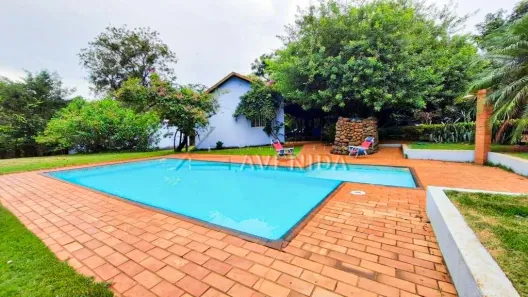 Fazenda / Sítio / Chácara com 3 Quartos à venda, 140m² no Recanto dos Pinheiros, Cambé