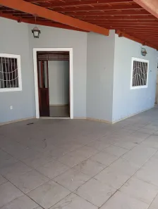 Casa com 3 Quartos para alugar, 250m² no Parque do Jiqui, Parnamirim