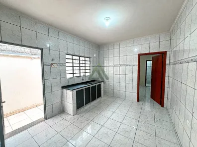 Casa com 2 Quartos para alugar, 100m² no Jardim João Paulo II, Sumaré
