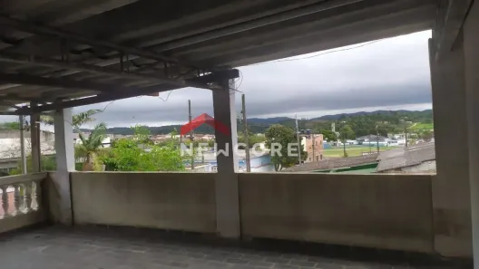 Sobrado com 4 Quartos à venda, 300m² no Centro, Embu-Guaçu