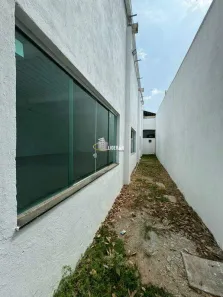 Galpão / Depósito / Armazém à venda, 320m² no Liberdade, Santa Luzia