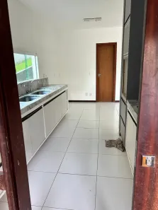 Casa de Condomínio com 5 Quartos para alugar, 350m² no Alphaville (Abrantes), Camaçari
