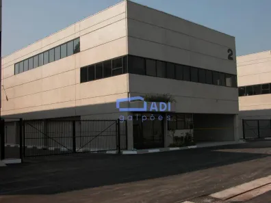 Galpão / Depósito / Armazém para alugar, 3165m² no Quitaúna, Osasco