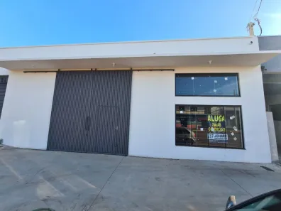 Loja / Salão / Ponto Comercial para alugar, 235m² no Jardim Apucarana, Apucarana