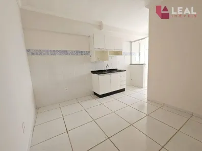 Apartamento com 3 Quartos para alugar, 110m² no Centro, Pouso Alegre