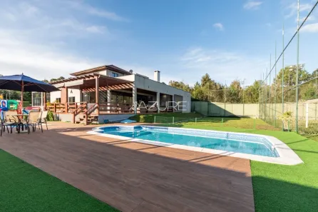 Fazenda / Sítio / Chácara com 4 Quartos à venda, 550m² no Jardim Karla, Pinhais