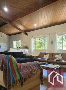 Fazenda / Sítio / Chácara com 3 Quartos à venda, 250m² no Igaratá, Igaratá