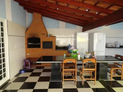 Fazenda / Sítio / Chácara com 3 Quartos à venda, 400m² no Parque Dom Pedro II, Americana