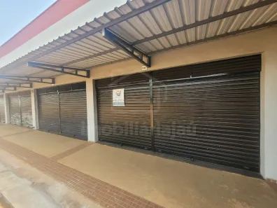 Loja / Salão / Ponto Comercial para alugar, 51m² no Chácara Braz Miraglia, Jaú