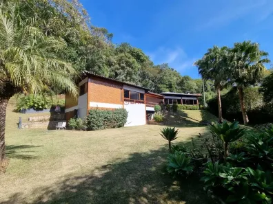 Casa de Condomínio com 5 Quartos para venda ou aluguel, 258m² no Parque do Imbui, Teresópolis