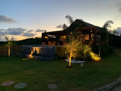 Casa de Condomínio com 4 Quartos à venda, 240m² no Imbassaí, Mata de São João