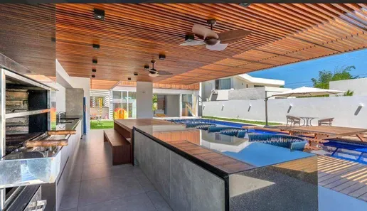 Casa de Condomínio com 5 Quartos à venda, 750m² no Arembepe (Abrantes), Camaçari