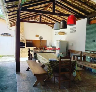 Fazenda / Sítio / Chácara com 3 Quartos à venda, 2000m² no Glicério, Macaé