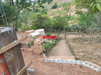 Fazenda / Sítio / Chácara com 2 Quartos à venda, 754m² no Jardim Colônia, Jacareí
