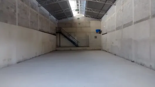 Galpão / Depósito / Armazém à venda, 330m² no Belvedere, Ribeirão das Neves