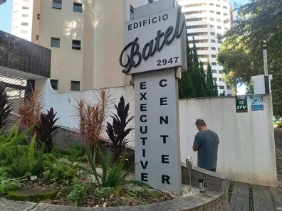 Conjunto Comercial / Sala para alugar, 23m² no Água Verde, Curitiba