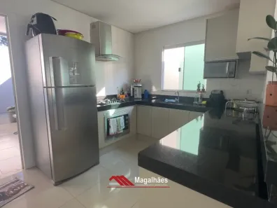 Casa com 2 Quartos à venda, 225m² no Residencial Triunfo II, Goianira