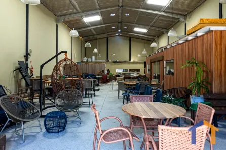 Galpão / Depósito / Armazém para venda ou aluguel, 900m² no Coroa do Meio, Aracaju