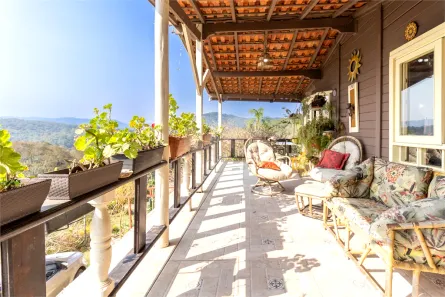 Casa com 3 Quartos para venda ou aluguel, 470m² no Palmeiras, Mairiporã