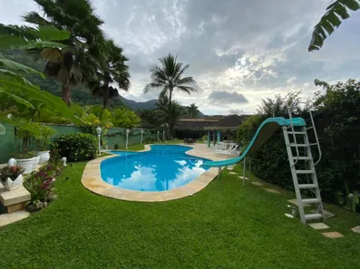 Casa de Condomínio com 6 Quartos para alugar, 500m² no Domingas Dias, Ubatuba