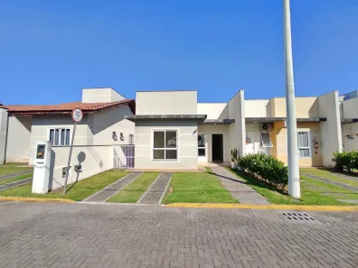 Casa de Condomínio com 3 Quartos à venda, 78m² no Itacolomi, Balneário Piçarras