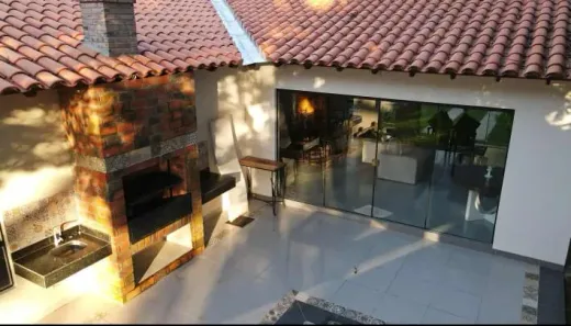 Fazenda / Sítio / Chácara com 2 Quartos à venda, 376m² no Centro Alto, Ribeirão Pires