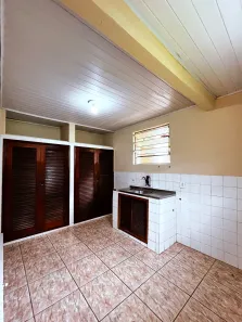Casa com 1 Quarto para alugar, 70m² no Castelanea, Petrópolis