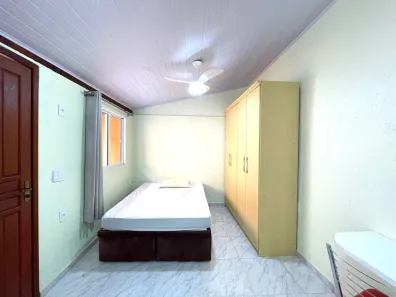 Kitnet com 1 Quarto para alugar, 20m² no Pantanal, Florianópolis
