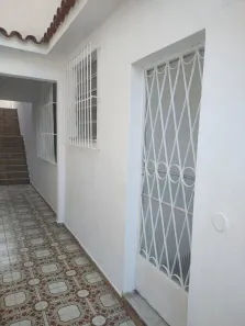 Sobrado com 2 Quartos para alugar, 55m² no Engenhoca, Niterói
