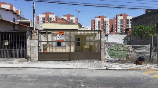 Casa Comercial com 2 Quartos para alugar, 70m² no Centro, Suzano