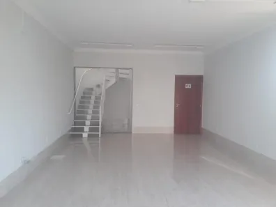Loja / Salão / Ponto Comercial para alugar, 60m² no Palmital, Marília