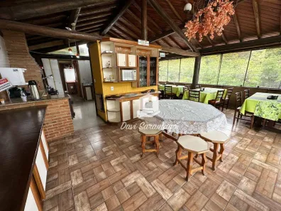 Hotel / Motel / Pousada com 25 Quartos à venda, 1260m² no Itaipu, Niterói