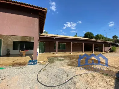 Fazenda / Sítio / Chácara com 4 Quartos à venda, 1000m² no , Mairinque