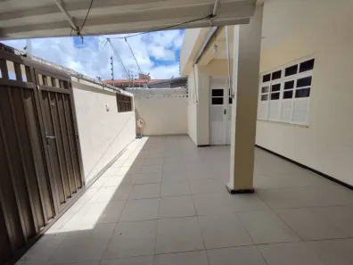 Casa com 3 Quartos à venda, 280m² no Grageru, Aracaju