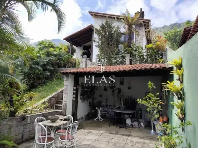 Casa com 4 Quartos à venda, 90m² no Centro, Petrópolis