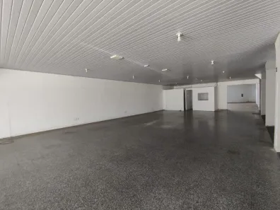 Galpão / Depósito / Armazém para alugar, 200m² no Centro, Araçatuba