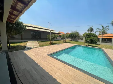 Casa de Condomínio com 3 Quartos à venda, 260m² no , Hidrolândia
