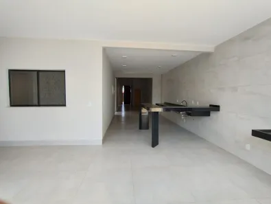 Casa com 3 Quartos à venda, 154m² no Setor Central 2, Senador Canedo