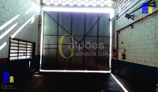Galpão / Depósito / Armazém para alugar, 859m² no Piratininga, Osasco