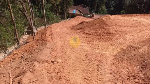 Terreno / Lote / Condomínio à venda, 2115m² no Bom Jardim, Araçariguama