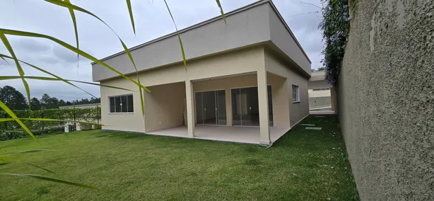 Casa de Condomínio com 3 Quartos para alugar, 198m² no Chácara dos Junqueiras, Carapicuíba