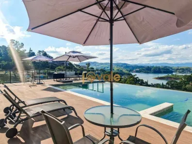 Casa de Condomínio com 3 Quartos à venda, 210m² no , Igaratá