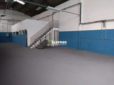 Galpão / Depósito / Armazém para alugar, 480m² no Parque Laguna, Taboão da Serra