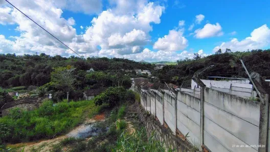 Galpão / Depósito / Armazém para alugar, 360m² no Abc, Moreno