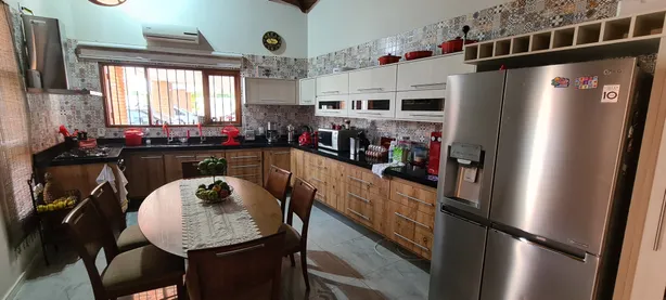 Sobrado com 3 Quartos à venda, 450m² no Jardim das Tulipas, Holambra