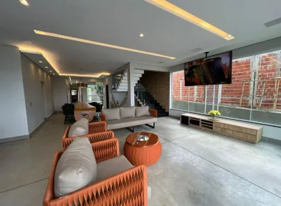 Casa de Condomínio com 5 Quartos à venda, 1000m² no Centro, Corumbá de Goiás